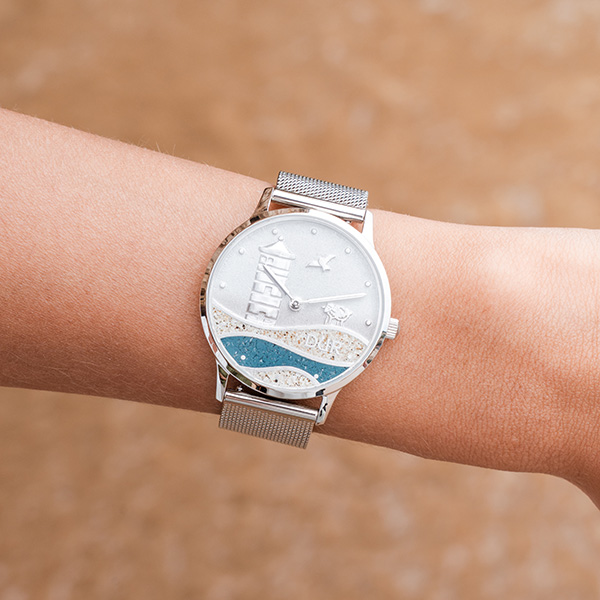 Ostfriesland StrandZeit Uhr mit Strandsand oder Lavasand